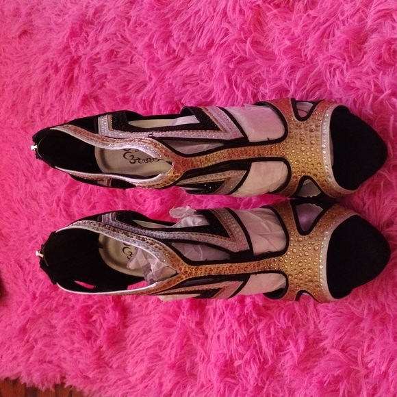 Black, Gold and Silver NYLA Sandals - Picture 2 of 5